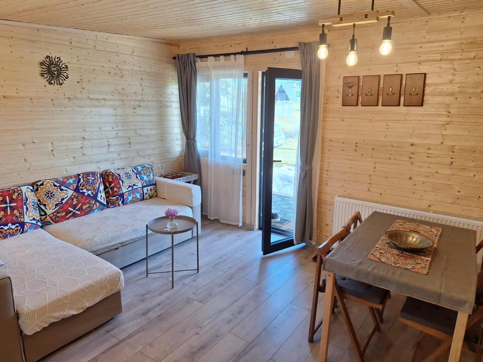 Bran White Clouds House And Chalet מראה חיצוני תמונה