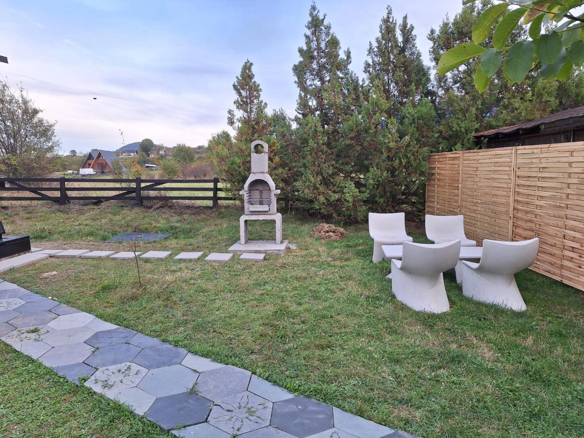 Bran White Clouds House And Chalet מראה חיצוני תמונה