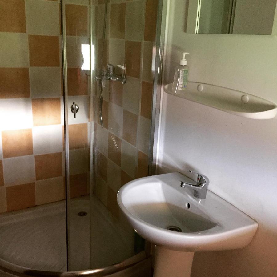 Bran White Clouds House And Chalet מראה חיצוני תמונה
